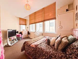 Photo 16- click for photo gallery